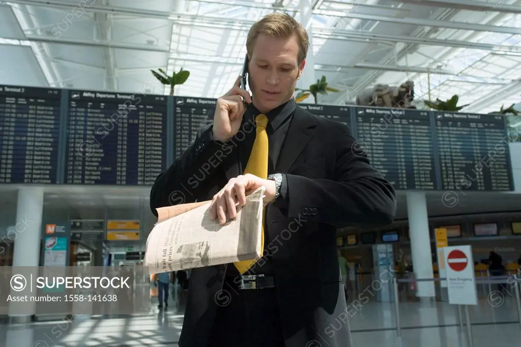 Businessman, cell phone, airport, takeoff-hall, gets along, gaze watch,