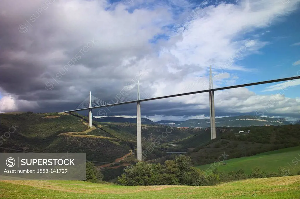 France, Provence, Millau, landscape, valley, bridge, Viaduc de Millau, clouded sky, South-France, Tarntal, valley-bridge, slant-rope-bridge, highway-b...