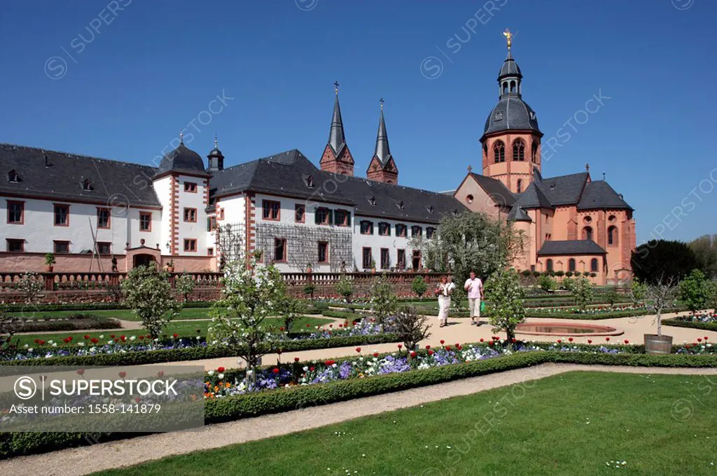 Germany, Hesse, Seligenstadt, former cloister-installation, Einhard-Basilika, convention-buildings, cloister-garden, visitors, culture, belief, Christ...