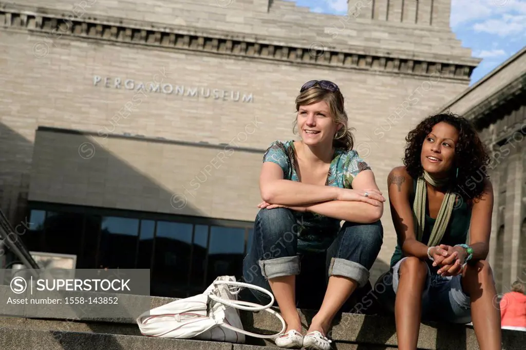 Germany, Berlin, women, young, friends, Pergamonmuseum, museum_island, people, colored