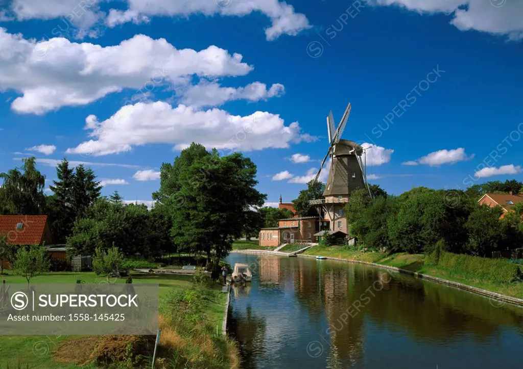 Germany, Lower Saxony, East Frisia, Hinte, mill, canal, Northern Germany, frieze_country, sight, buildings, construction, architecture, windmill, hous...