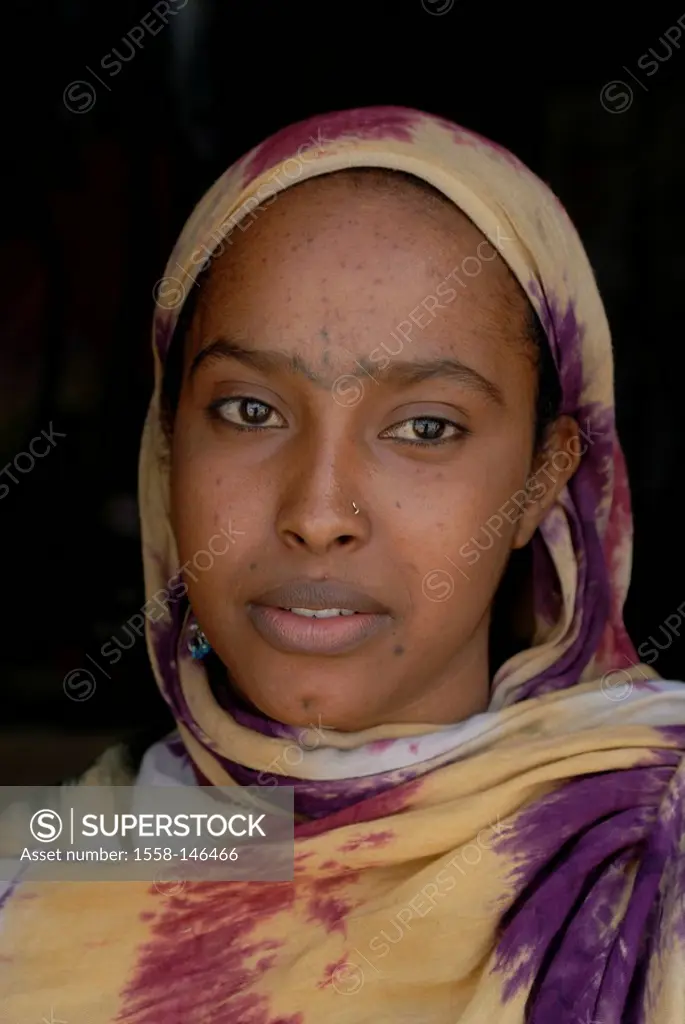 Dschibuti, Afar, woman, smiling, portrait, Africa, north_east_Africa, Djibouti, people, natives, swarthy, kerchief, headgear, African, forehead, tatto...