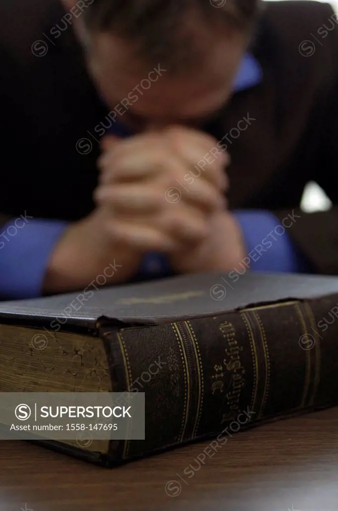 Man, prays, blur, foreground, Bible, old, detail, series, people, prayer_book, antique, book, bound, use_spoors, symbol, belief, religion, Catholicism...
