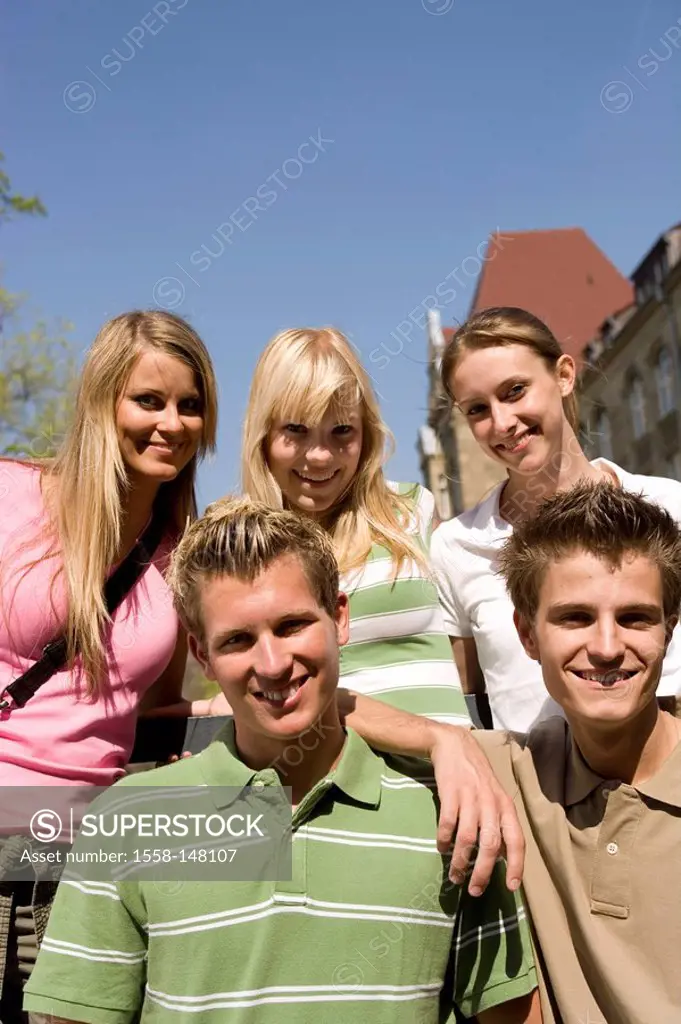 Teenager, cheerfully, group_picture, series, people, teenagers, students, students, friends, schoolmates, school_colleagues, friends, hip, clique, lau...
