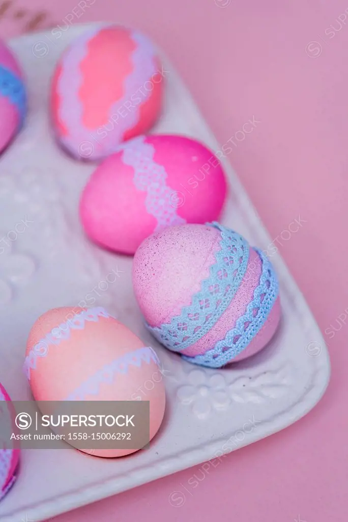Easter decoration, platter, eggs, lace, detail, close up,