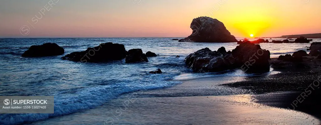 California, Pacific coast, San Simeon, Big Sur, beach, rock, sundown
