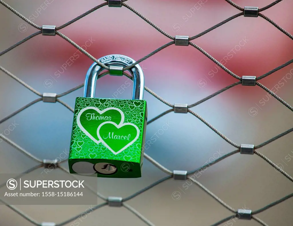 love lock on the grid