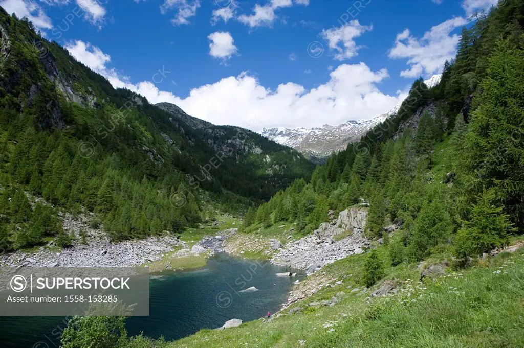 Switzerland, Tessin, Valle Maggia, Lago Sambuco, Val Sambuco