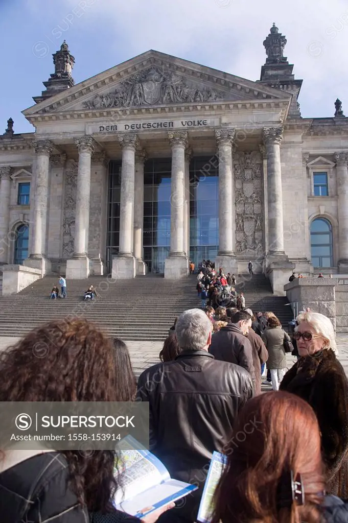 Germany, Berlin, Reichstag, lettering´ Dem Deutschen Volke´, waiting line,
