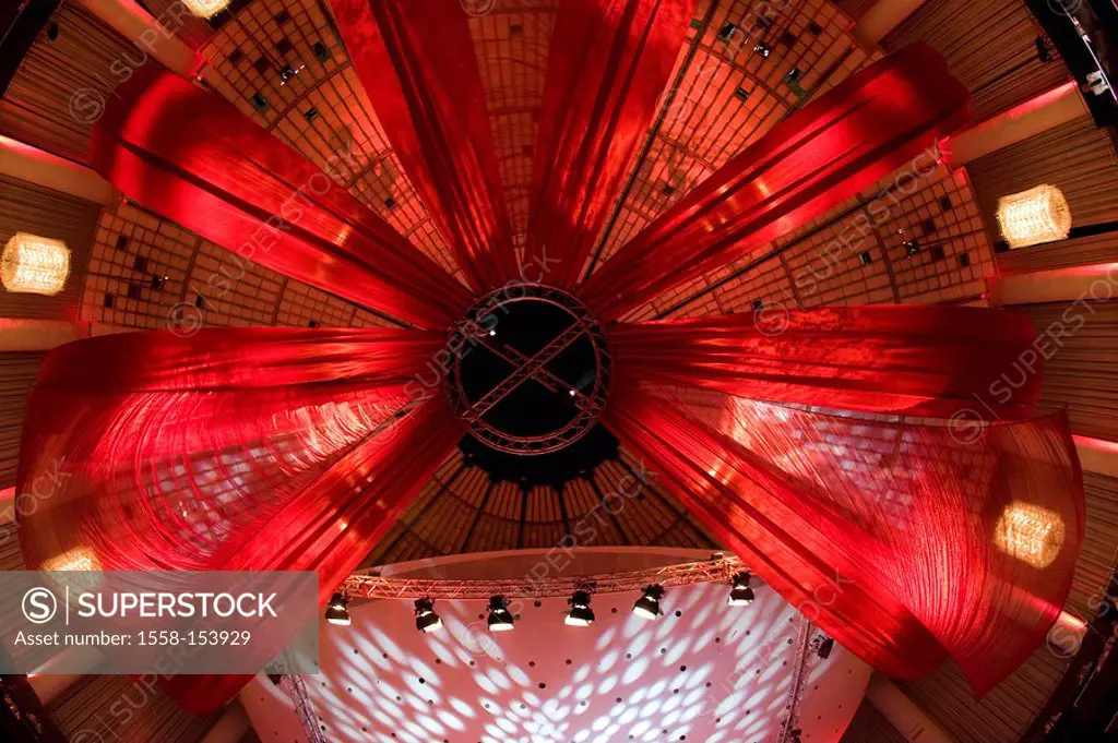 Germany, Lower Saxony, town hall Hannover, dome hall, cloths, lights, from below,