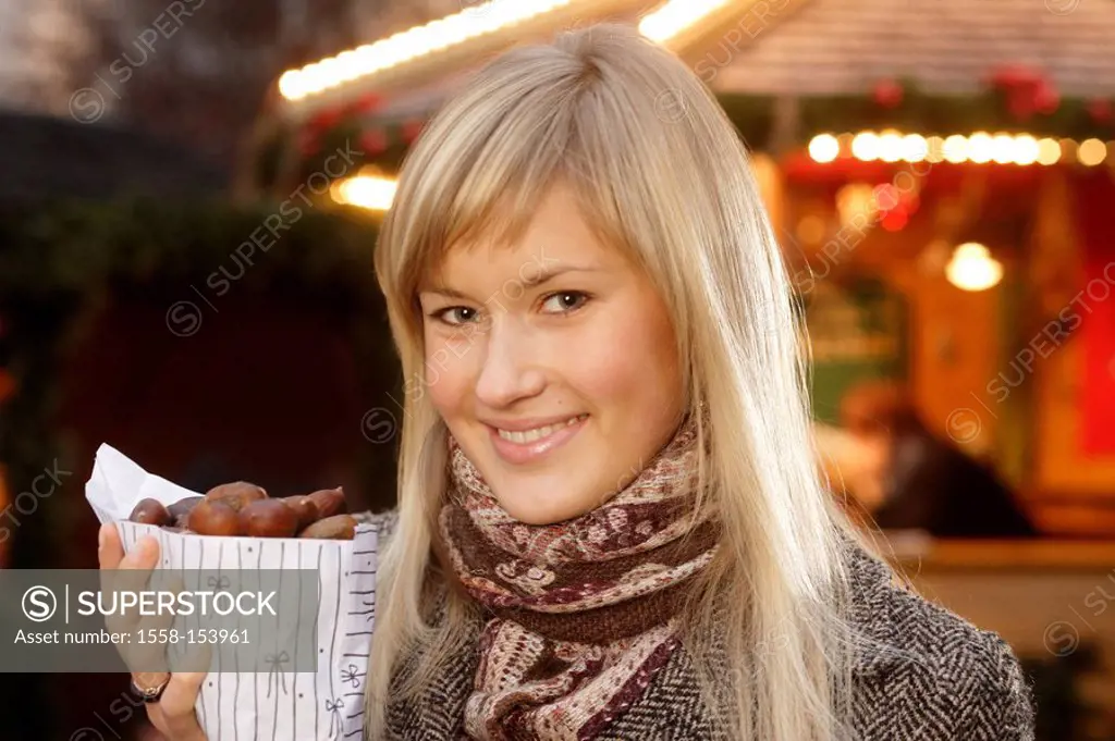 Christmas market, woman, hot chestnuts, eat, portrait,