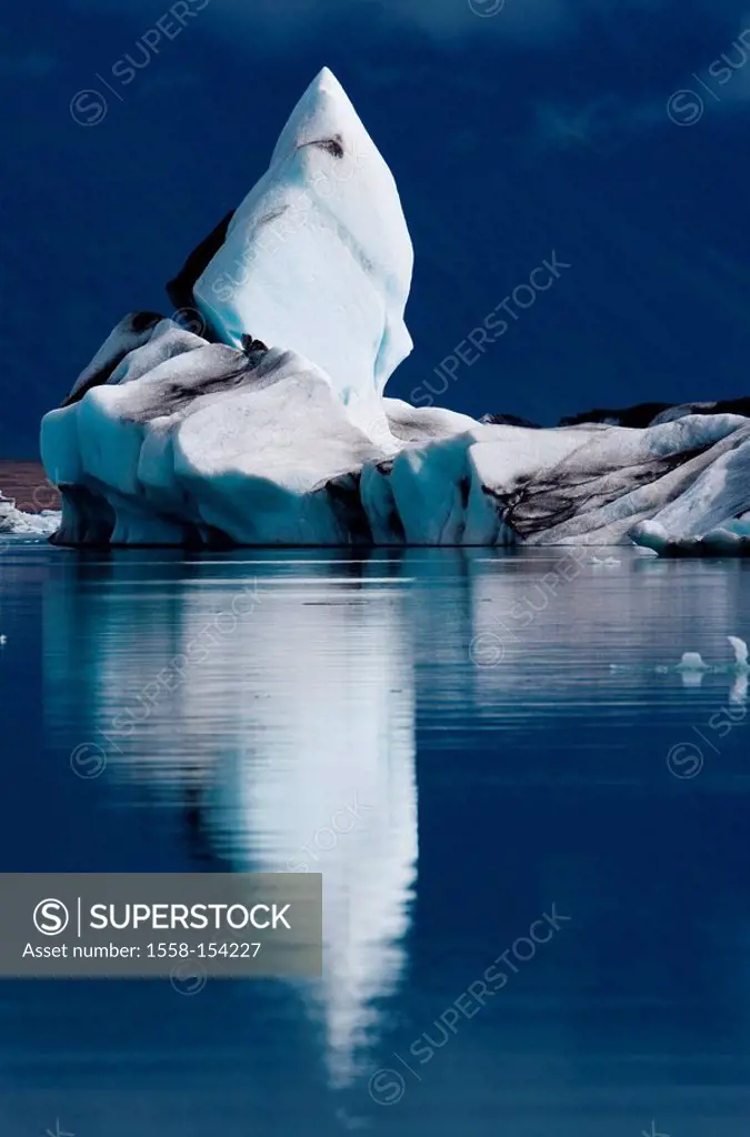 Iceland, glacier lagoon Jökulsarlon, iceberg, detail,