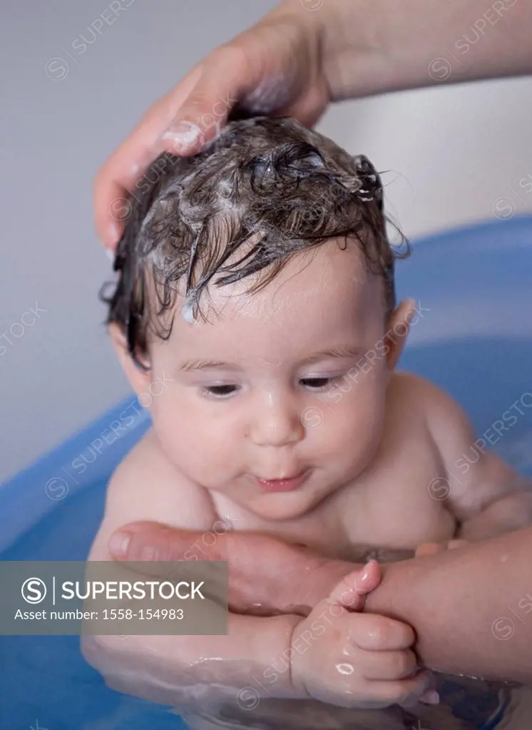 Bath, mother, detail, baby, 6 months, wash hair, ,