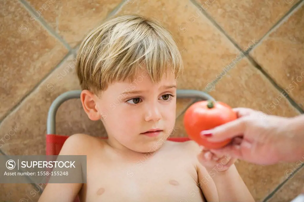 Child, boy, woman, look, detail, hand, tomato, refuse, offer,