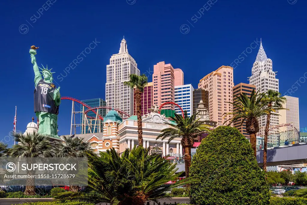 USA, Nevada, Clark County, Las Vegas, Las Vegas Boulevard, The Strip, New York-New York Hotel and Casino