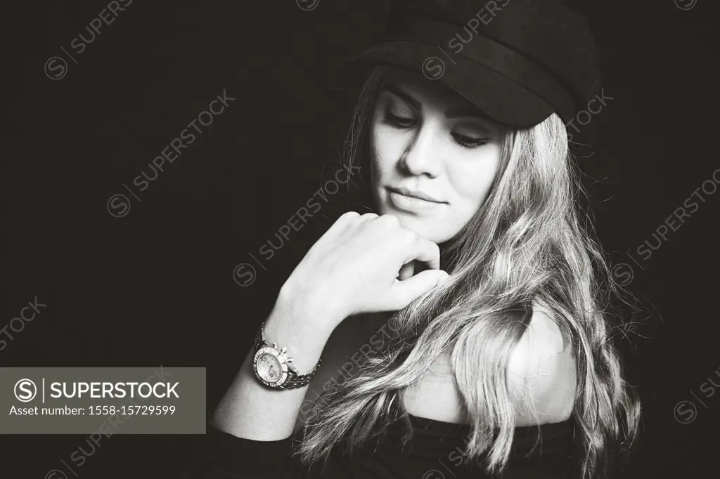 Portrait of a young woman in black and white