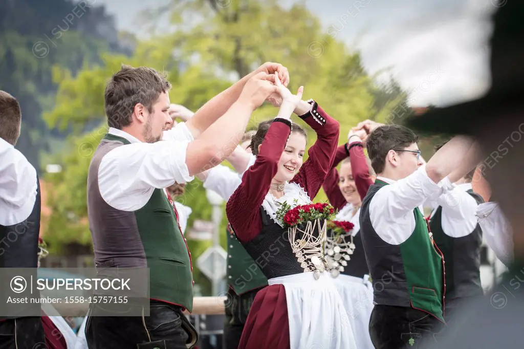 Maypole dance, Schliersee, Upper Bavaria