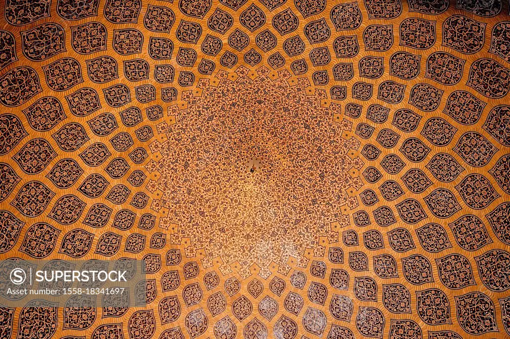Interior ceiling of the Sheikh Lotfollah Mosque on Naghshe Jahan Square in Isfahan, Iran