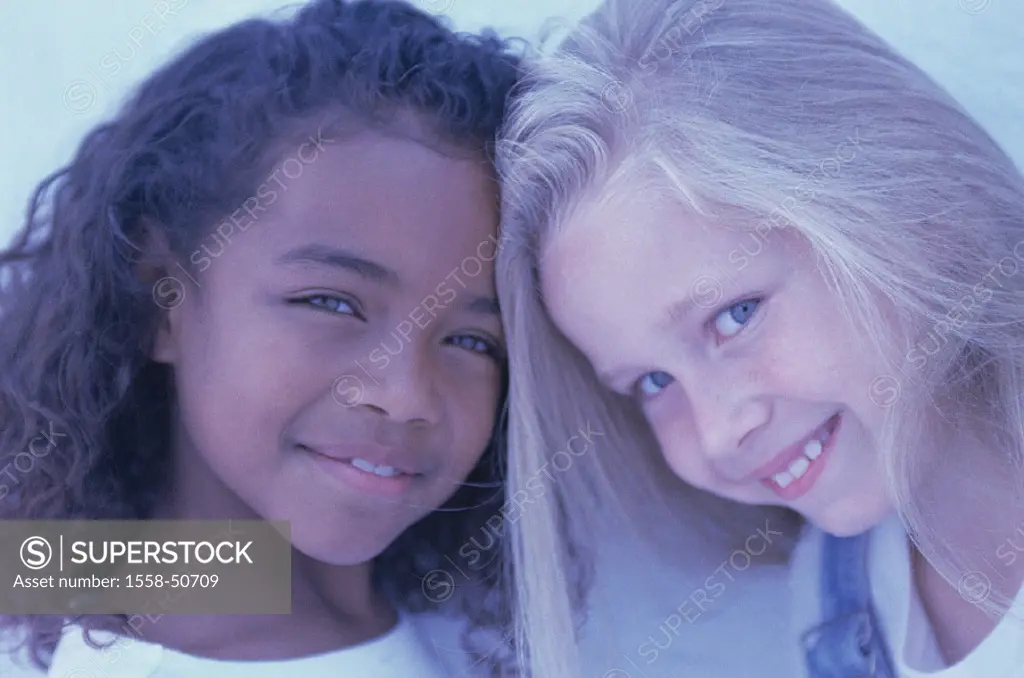 Girls, skin color, differently, smiles, portrait, friends, friendship, friends, nationality, different, people of color, whites, children, blond, dark...