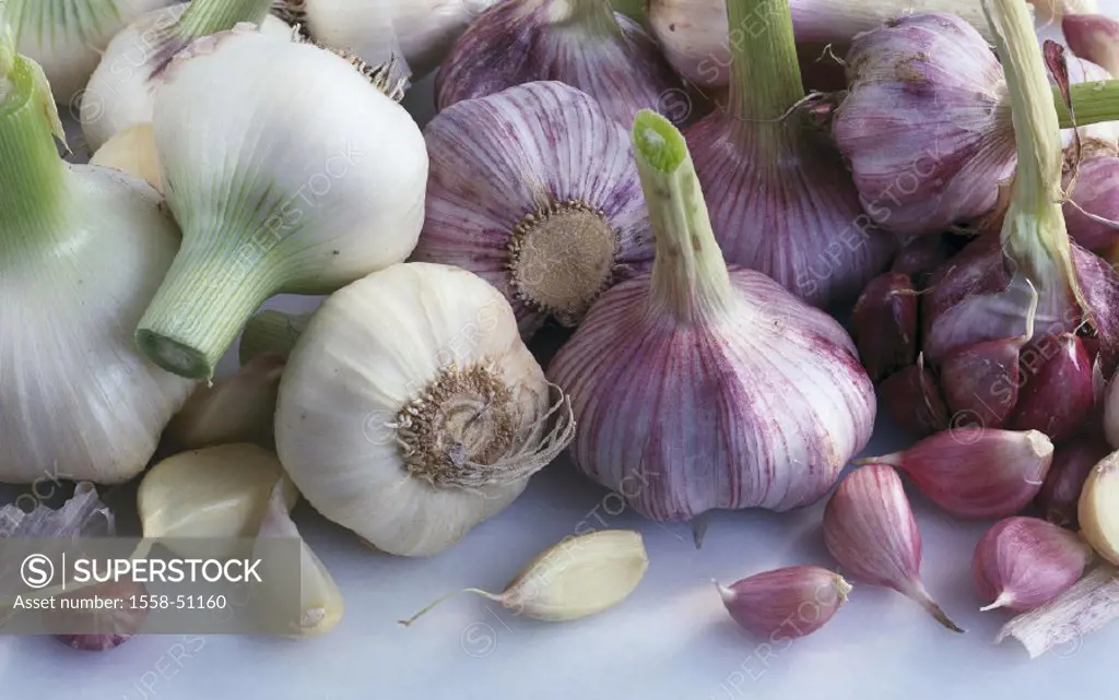 Garlic bulbs, Cloves of garlic