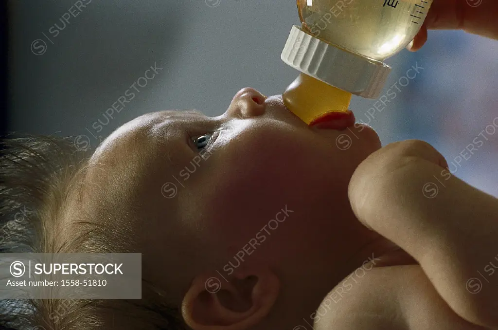 Baby, baby bottle, portrait, indoors, at home, child, lies, hunger, hungrily, drinks, nutrition, food, bottle nutrition, vial, baby vial, bottle,