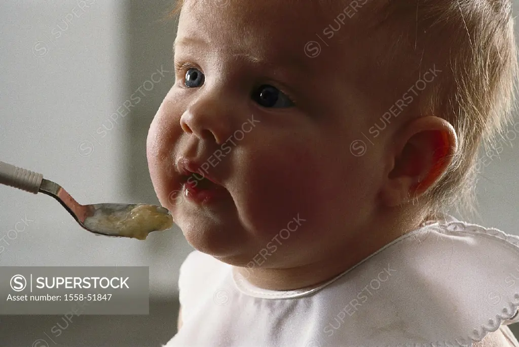 Spoon, eat, baby, mash, portrait, indoors, at home, child, toddler, childhood, meal, food, hunger, appetite, baby mash, baby spoon