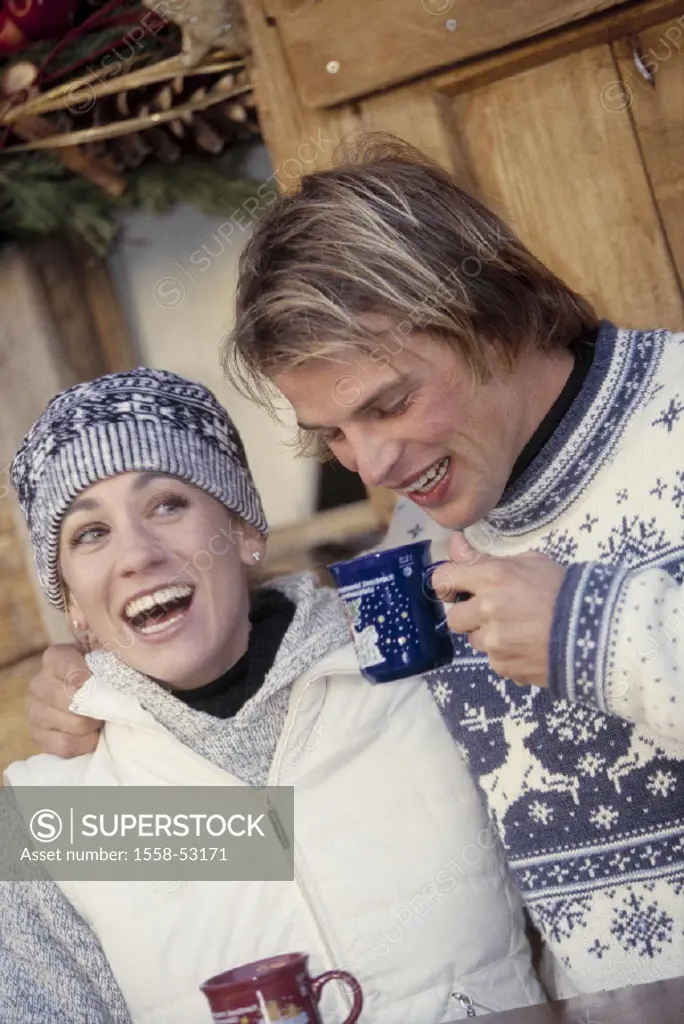 Christmas market, couple, young, drinks cheerfully, mulled wine, portrait, , outside, winters, Christmas market, Christmas time, Christmas-like, bever...