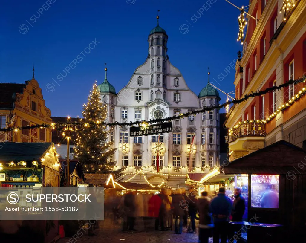 Germany, Bavaria, Memmingen, town hall, Christmas market, evening, outside, Upper Bavaria, market place, city center, Christmas, Christmas time, Chris...