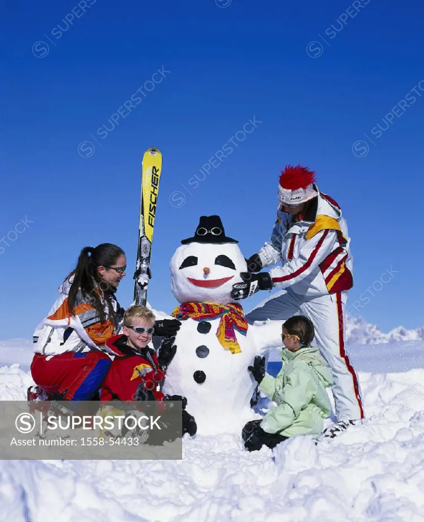 Highland shaft, family, snowman