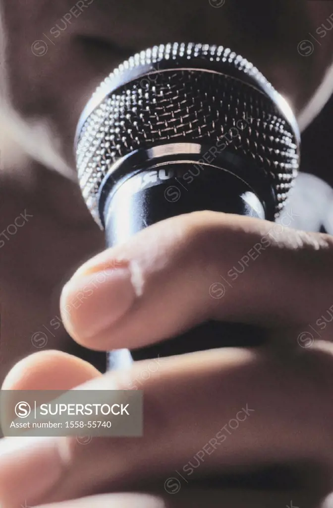 Singers, microphone, close-up