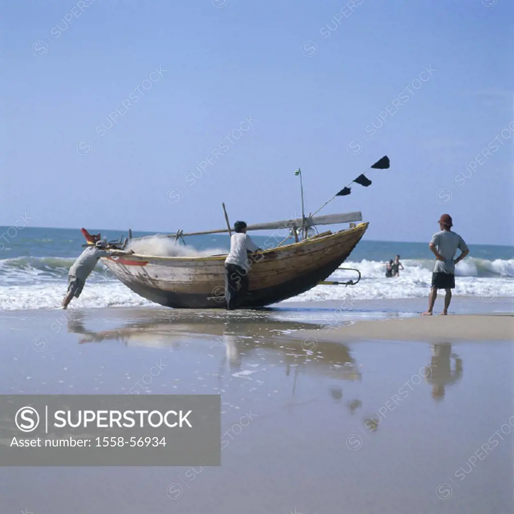 Vietnam, Mui Ne, beach, men,