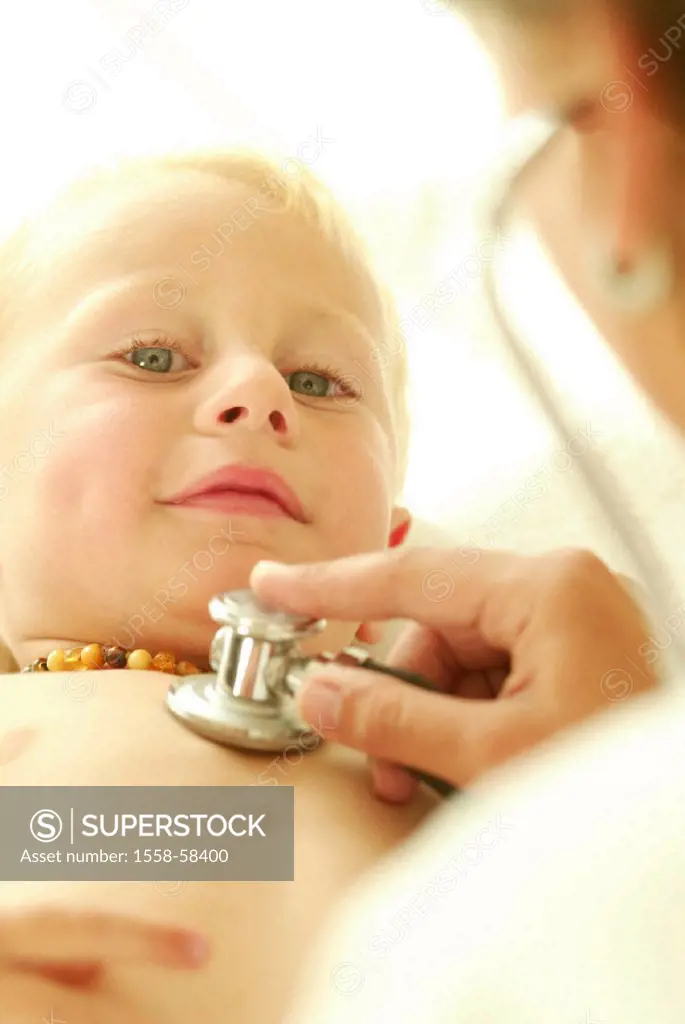 Pediatrician, toddler, examination
