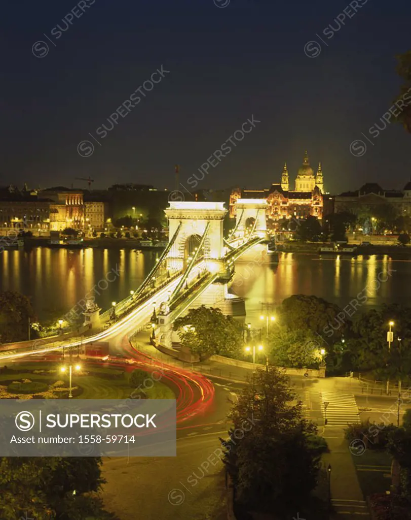 Hungary, Budapest, view at the city,   bridge, illumination, evening  Europe, Central Europe, Magyar Köztársaság, city, capital, sight, landmarks, arc...