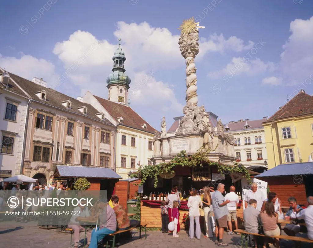 Hungary, Sopron, market place,  Booths, visitors,  Europe, Central Europe, Magyar Köztársaság, west Hungary, wareteland castle, city, city center, cit...