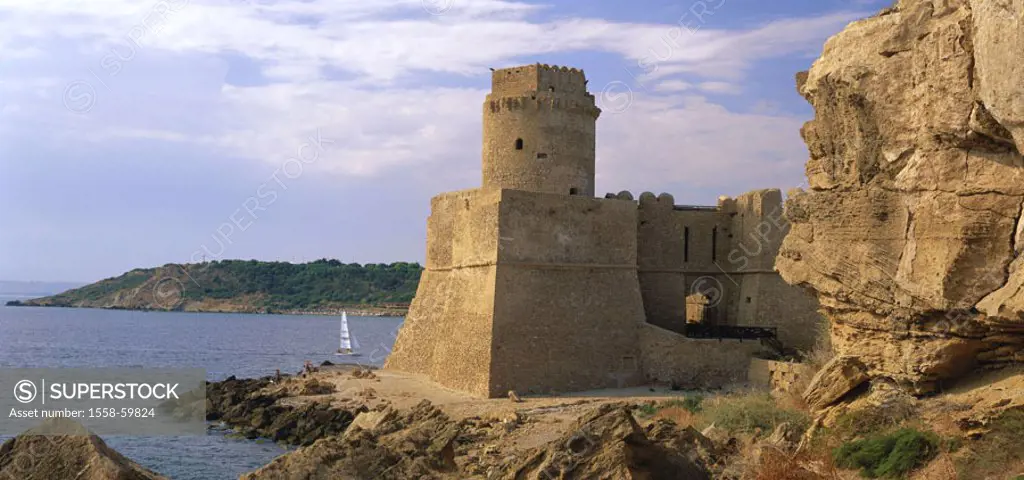Italy, Kalabrien, Le Castella, castle,   Europe, Southern Europe, South Italy, Provincia di Reggio of di Calabria sight culture fortress castle tower,...