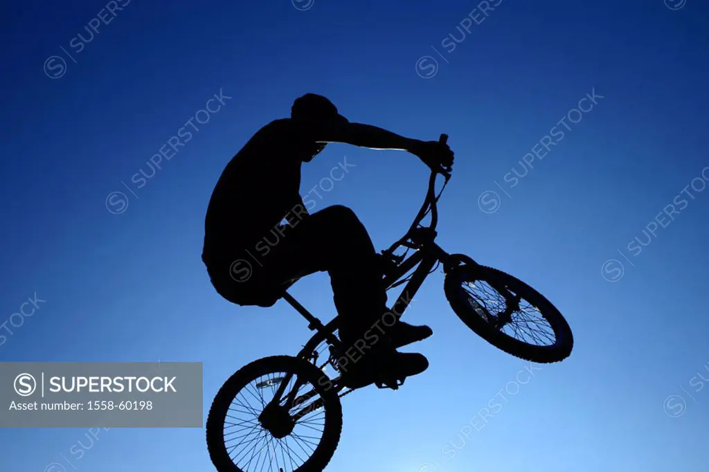 Silhouette, BMX-driver, jump, on the side    cycling, trend sport, Funsport, man, young, teenager, 20-30 years, BMX-Fahren, BMX, bicycle, skill, diffi...