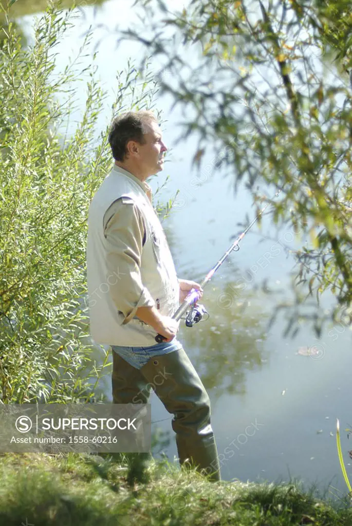 Shores, anglers, on the side, stand   Series, man, 40-50 years, 50-60 years, clothing, watt boots, waterproof, leisure time, hobby, sport, fishing, sp...