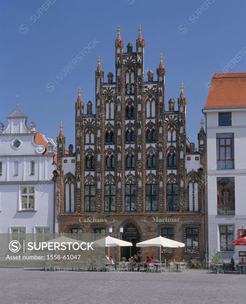 Germany, Mecklenburg-Western Pomerania,  Gripping forest, market place, cafe house  Marimar Europe, Central Europe, north-east Germany, city, Hanseati...