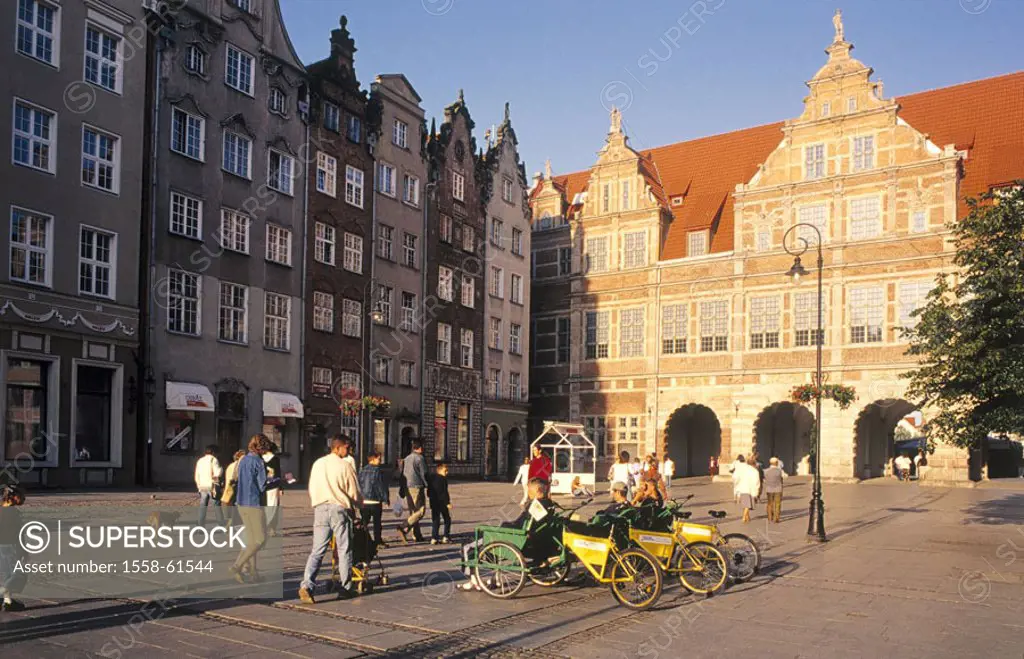 Poland, Danzig, old town, Langgasse, Greens party gate, market place, Rikschafahrer, Passer-bys M Rzeczpospolita Polska, Gdansk, port, houses, Resid...
