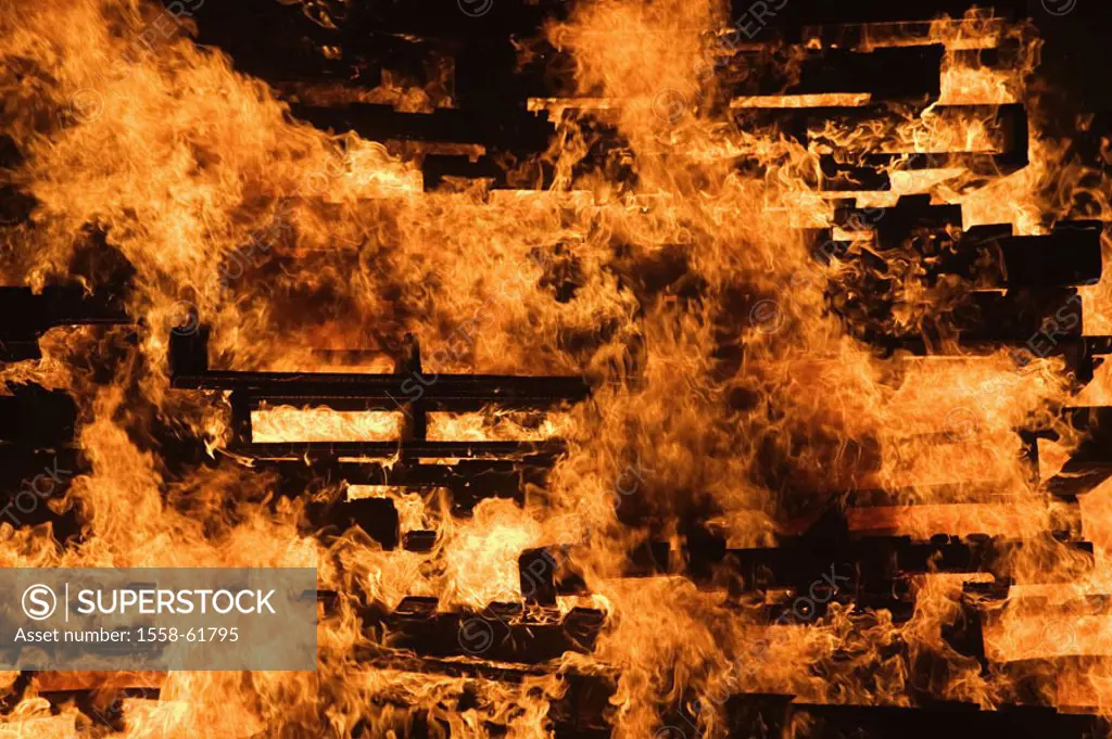 Fires, flames,   Series, wood palettes, palettes, wood, burning, blazes, bonfires, fire, heat, destruction, catastrophe,  Fire disaster, danger, combu...