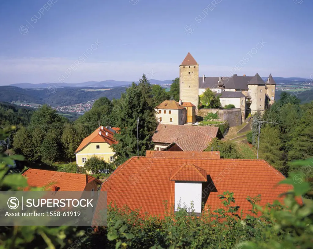 Austria, head Austria, Donautal,  Vichtenstein, skyline, castle  Europe, Sauwald, place, place, Ortsbild, houses, roofs, house roofs, brick roofs, for...