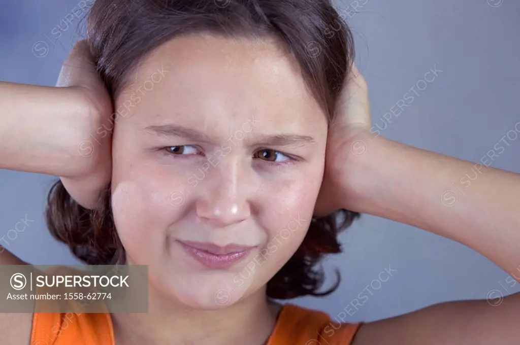 Girls, ears, portrait, keep closed, truncated   11 years, child, facial expression, gesture, expression, Earaches, pains, ear aching, painful, suffers...