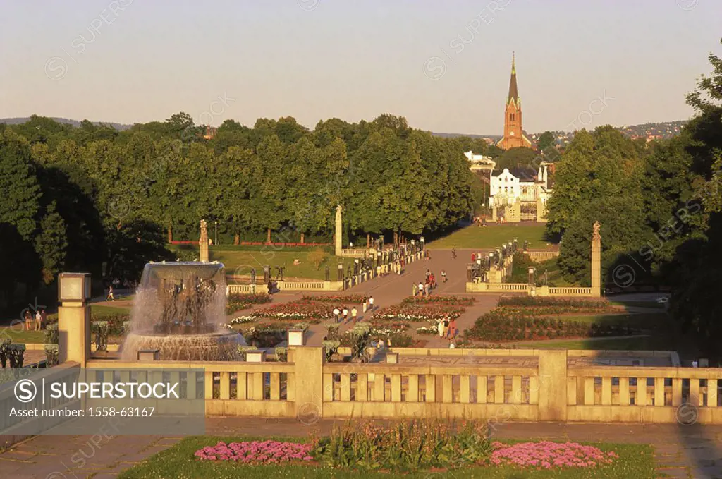Norway, Oslo, Frognerpark, wells,  Flower beds, persons out for a walk,  Scandinavia, Norge, South Norway, capital, city, sight, Vigelandpark, Frogner...