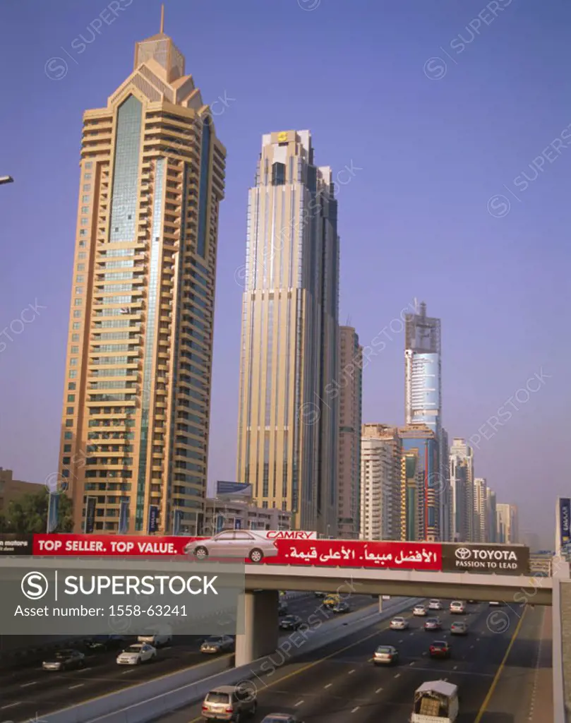 United Arabic emirates, Dubai, Sheikh Zayed Road, street,  Traffic Fore Orient, Near east, near east, Arabic peninsula Arabia VAE of United Arab emira...