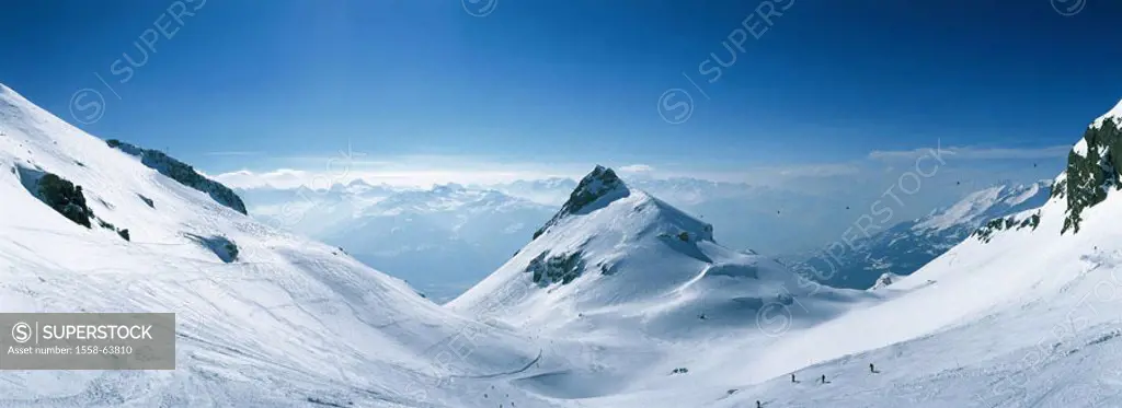 Switzerland, canton Wallis, Rhonetal, Crans-Montana, Skigebiet, track, Skiers, Bergpanorama, Europe, Rhone valley, Walliser Alps, winter landscape, la...