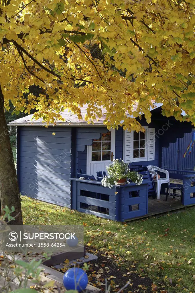 Summerhouse, blue-white, tree,  Autumn  Garden, house, small, little houses, little summerhouse, lovingly, idylls, silence, peacefully, relaxation, Au...