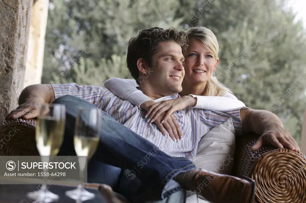 couple, young, basket chair, terrace,  Champagne glasses, relaxation, relaxen,  Togetherness  at home, sitting, stand, cheerfully, smiling, 20-30 year...