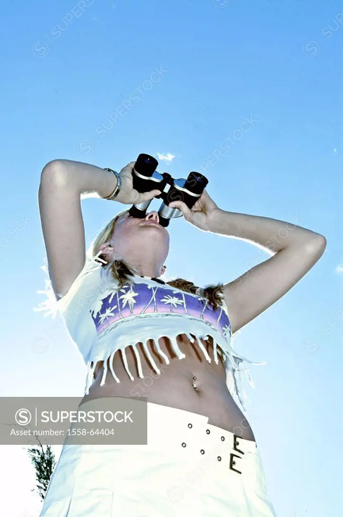 Woman, Fransen-Shirt, gaze binoculars,  View, observation,  summer, outside Outlook, interest, Vorwitz, discovery, curiosity, summerwear, T-shirt, sho...