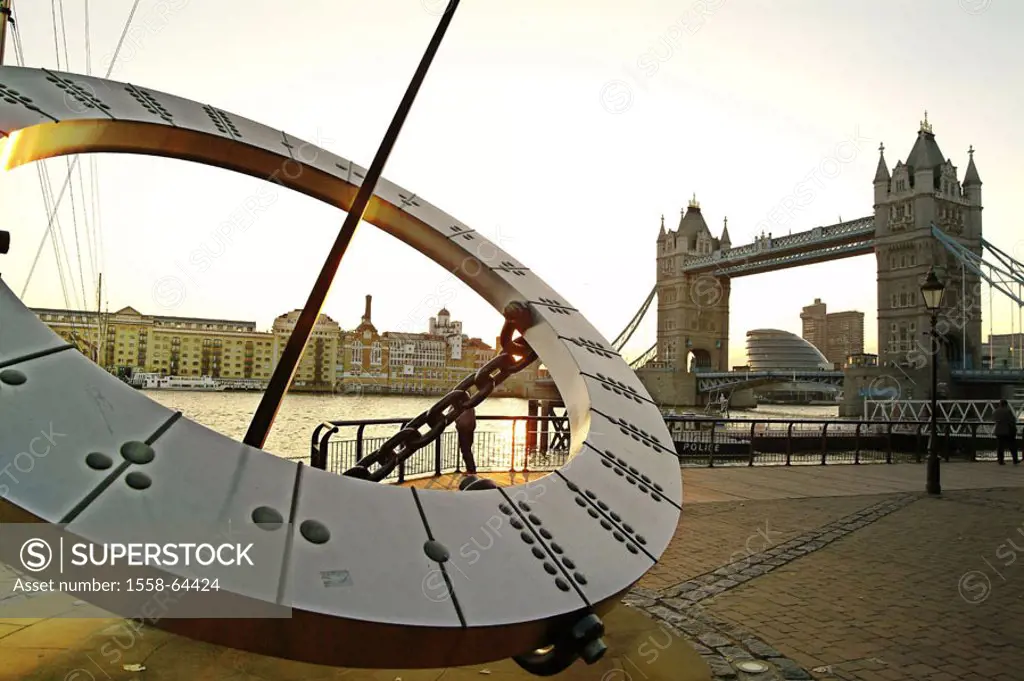 Great Britain, England, London,  Thames shores, sundial, tower bridge  Europe, capital, river, Thames, shores, drawbridge, landmarks, timing, applianc...