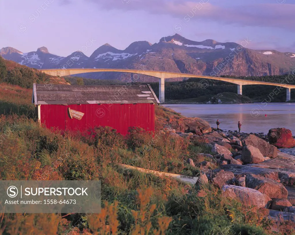 Norway, North country, Bodø, river,  Saltstraumen, bridge, framehouse,  Shores, anglers, Europe, Northern Europe, Scandinavia, North Norway, Bodö, mou...
